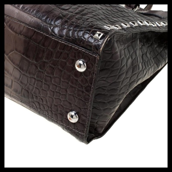 Michael Kors Large Hamilton
Studded Leather Tote - Picture 9 of 16